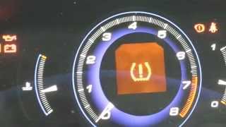 How to reset the tyre pressure warning light on the Honda Civic 06 onwards [upl. by Annahgiel587]