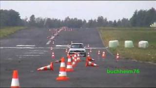 Stunt BMW 318iS Slalom DM Meinerzhagen E30 Action fastcrash quotvery luckyquot [upl. by Adnilreh518]