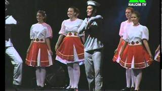 MacCulloch Dancers  Hungary Summerfest 2011 Opening Ceremonyavi [upl. by Weidar]