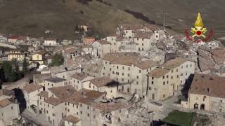 Castelluccio di Norcia post terremoto 30 ottobre 2016 [upl. by Amarillis]