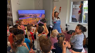 Un spectacle intergénérationnel au Centre RomainBecquet [upl. by Itsa]