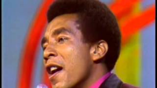 Smokey Robinson amp The Miracles  Tears Of A Clown 1967 [upl. by Nawd922]