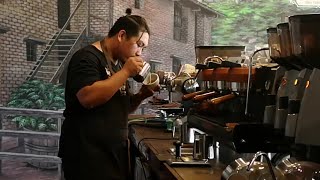 Synesso​ speed Latte art​ Barista​ skills​ by mooh​ DB​ [upl. by Nimzaj]