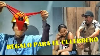 EL MERO MACHO LLEGA A REGALARLE UN CACHETERO A EL CULEBRERO [upl. by Elletsyrk]