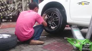 Pemasangan Velg RPF1 GunMetal Ring 17 on New Honda Brio [upl. by Petes314]