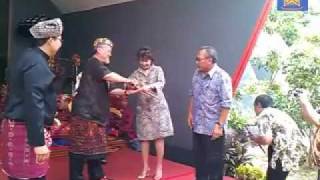 quotPAMERAN KERISPUSAKA dan KEKUASAANquot Pekan Wirabudaya TMII 2011 [upl. by Yerdua32]