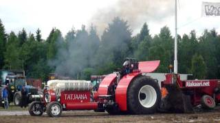 Tatjaana Tractor Pulling [upl. by Hillman33]