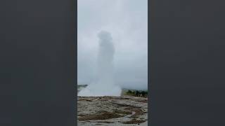 Biggest geyser in iceland Strokkur Erupts 69 mins shooting water and steam up to 130 ft high [upl. by Grimonia]