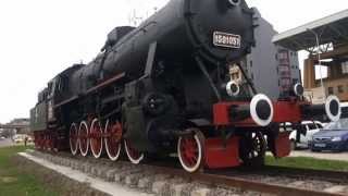 Locomotiva cu aburi 1501051 din 1943 expusa in fata Garii Galati [upl. by Salomi509]