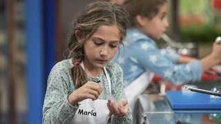 MasterChef Junior 5  María se derrumba ante la presión de la primera prueba Final  RTVEes [upl. by Atnwahs]