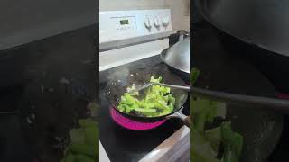 Stir fried Luffa with Oyster Sauce 炒勝瓜 [upl. by Amyas]