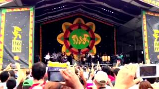 Juan Luis Guerra  Lolas Mambo  New Orleans Jazz Festival [upl. by Binnings]