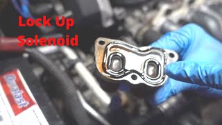 Codigo P0740 1998 A 2002 Accord Como cambiar el Solenoide [upl. by Benjy]