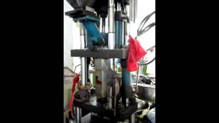 Semiauto plastic zipper injection molding machine [upl. by Claud]