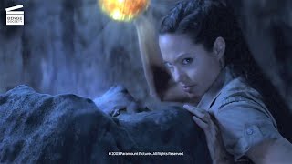 Lara Croft Tomb Raider  Le berceau de la vie  Créatures mortelles CLIP HD [upl. by Eppilihp]