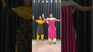 Je tu nachi na goriye lehngech shrab dol du 🤪🤪🤪punjabiculture dance [upl. by Ahtiek]