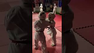 Sparring karate 🇰🇬 arifloyanov sorts karate kyokushin martialarts kyokushinkarate 2024 [upl. by Lyrpa]