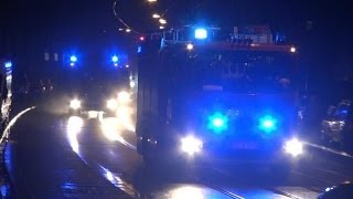 Löschzug Feuerwehr Bochum Wache 1  Durchsagen der Polizei [upl. by Nosille375]