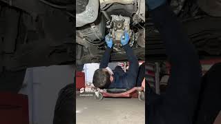 Getriebe ausbauen automobile mechanic mechaniclife diy repair mechanical cars car indian [upl. by Dinny]