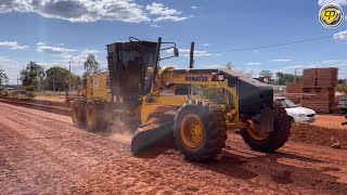 PATROL RASPANDO BASE PARA APLICAÇÃO DE CM30MotoniveladoraPatrolaRoad GraderMotor Grader GD655 [upl. by Alurd449]