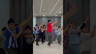 Sanu tedi edi takdi tu surjit bindrakhiya bhangravideo dance video [upl. by Edmon]