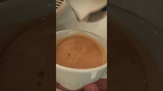 Latte Art ytshorts coffee coffeart baristasaimu [upl. by Yasdnil933]