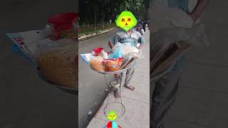 Street peddler selling jhal muri 4 travel streetfood peddler business Subscribe forMORE Content [upl. by Nuoras]