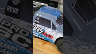 Team Associated VS Traxxas [upl. by Xuaeb975]