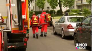 Junior Docs Folge 9 Staffel 2 ZDF NEO KRANKENHAUS  RETTUNGSDIENST  OPSAAL Reportage [upl. by Kleeman]