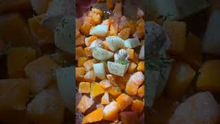 Butternut squash pasta Full recipe on tomatotomatoeca recipe easyrecipe homemade cooking [upl. by Ahsimik]