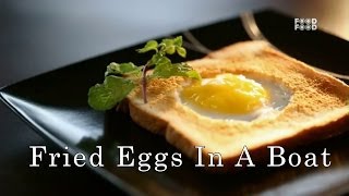 Fried Eggs in a boat  Egg Recipe  Fry Egg Recipe  Delicious Breakfast Recipe  FoodFood [upl. by Atterual]