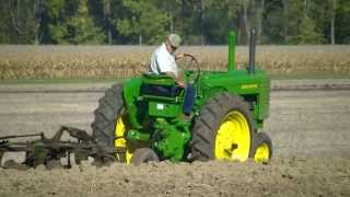 John Deere G plowing [upl. by Eatton]