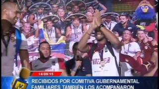 La Vinotinto de baloncesto fue recibida con euforia en Maiquetía [upl. by Aaron]