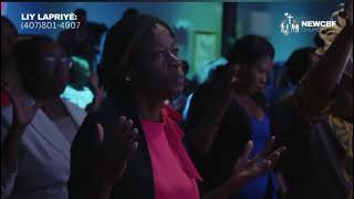 Yahweh we lift you high  Haitiancreole version  Adoratrice Paola Médi [upl. by Spielman]