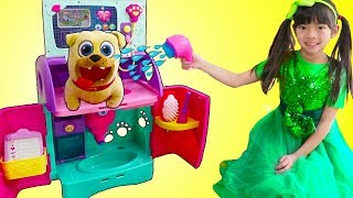 Emma Pretend Play Feeding amp Giving Bath To Pet Animals Toys for Kids [upl. by Nolyaj]