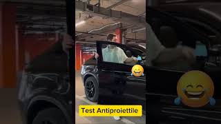 test antiproiettile test antiproiettile automobile benz macchina mercedesbenz shorts [upl. by Navak]