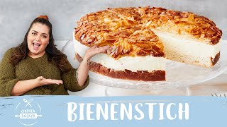 Bienenstich mit Vanillecreme  BienenstichTorte mit Vanillepudding 🐝 I Einfach Backen [upl. by Cybill]