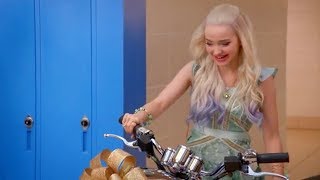 Descendants 2 Cast Play Would You Rather  MTV Movies [upl. by Mandell764]