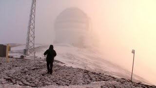 Snow in Hawaii  Mauna Kea [upl. by Earesed]