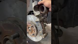 How To Fix Brake Pad alsharifauto mz shani liquimoly catalyticconverter fix avarage Noise [upl. by Elleinad]