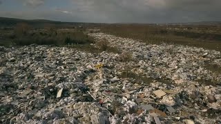 À 30 km de Paris une immense décharge sétend à perte de vue [upl. by Toth]