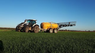 FarmVlog21 Herbstgülle 2022 fahren mit Valtra T 174 Direct  Zunhammer und Bomech [upl. by Koblick699]