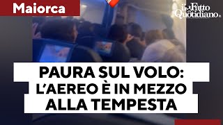 Paura sullaereo per Maiorca il volo è in mezzo alla tempesta con raffiche di vento a 130 km orari [upl. by Gildea]