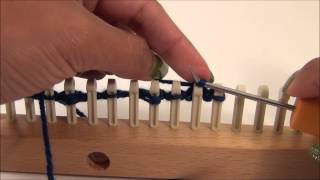 Loom Knitting Demonstrating Cats Paw Stitch Pattern [upl. by Animor]