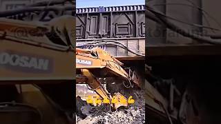 Excavator🔥power💪 danger work😱viralreels automobile tranding machinery [upl. by Llirret]