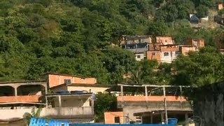 Polícia faz operação no morro do Dezoito RJ [upl. by Elfrida]