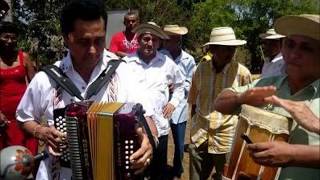 Cumbia Atravesá  La Mula Tumbó a Genaro  Interpreta Alfredo Escudero [upl. by Aiciled]