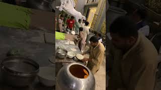 Naan 🫓 bread 🍞 🥖 🥯 making viralvideos streetfood naan fruitjuice faisalabadstreetfood [upl. by Teryl]