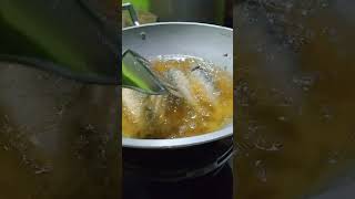 Preparing my fried fish TAMBAN for my baon tomorrowbell lustre tita Lavinia vlog gaysel [upl. by Eeral]