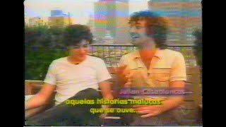 Entrevista com Fabrizio Moretti e Albert Hammond Jr no Altas Horas sobre o álbum Room on Fire [upl. by Annol]